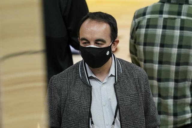 开云app-【揭秘】交易完败 偷情出轨 罗萨斯被裁墙倒万人推